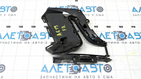 Кронштейн заглушки переднего бампера правый Audi A6 C8 19-25 S-Line, трещины