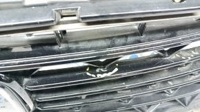 Решетка радиатора grill Honda Accord 23-26 в сборе, с эмблемой, песок, царапины