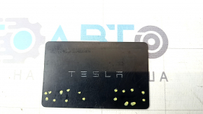 Ключ Tesla Model 3 18- KEYCARD, затертый, трещины