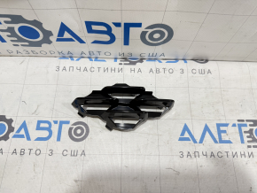 Заглушка буксировочного крюка переднего бампера Mazda 3 19-26 4d черный глянец