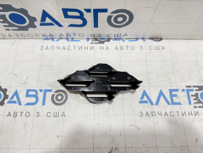 Заглушка буксировочного крюка переднего бампера Mazda 3 19-26 4d черный глянец
