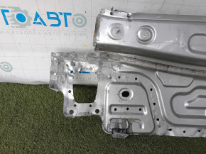 Задняя панель VW Passat b8 16-19 2 части, высверлена, серебро
