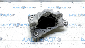 Подушка двигателя левая Volvo XC90 16-22 T5, T6 микротрещины