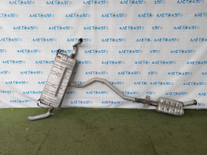 Linia de evacuare, partea din mijloc cu cilindru, Jeep Grand Cherokee WL 22-25 PHEV pentru 2 țevi de evacuare, este îndoită, suporturile sunt rupte.