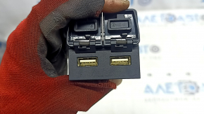 USB Hub AUX Toyota Prius 50 16-22