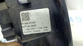 Фонарь нижний бампер левый Toyota Prius 50 19-22 царапины, скол