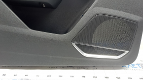 Ansamblu panou ușă stânga față pentru Audi Q3 83A 19-25, negru, inserție piele neagră, cotieră piele neagră, mulaje cromate, cu mâner, stil Bang & Olufsen, pentru curățare