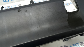 Губа заднего бампера центральная Toyota Prius 50 19-22 структура, царапины