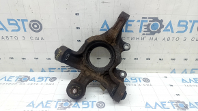 Цапфа задняя правая Lexus RX350 RX400h 06-09 AWD ржавый, сайлент под замену