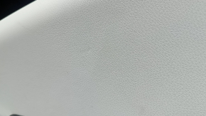 Panou decorativ ușă spate dreapta Toyota Prius 50 16-22 negru cu inserție gri din piele, cotiera din piele, cu mâner, zgârieturi, îndoituri