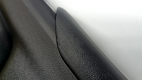 Panou decorativ ușă spate dreapta Toyota Prius 50 16-22 negru cu inserție gri din piele, cotiera din piele, cu mâner, zgârieturi, îndoituri
