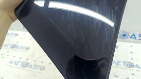 Ornament aripă spate dreapta pentru Toyota Prius 50 16-22, negru lucios, zgârieturi
