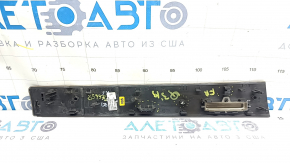 Накладка передней панели нижняя правая Audi Q3 83A 19-25 под темное дерево липа, матовое, вставка "Quattro", надломаны крепления, царапины