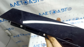 Ornamente ușă spate stânga pentru Audi Q3 83A 19-25, negru lucios, zgârieturi