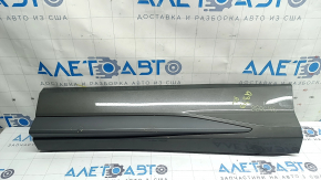 Накладка двери нижняя задняя левая Audi Q3 83A 19-23 S-Line, серый молдинг, царапины, потертость, надлом крепления
