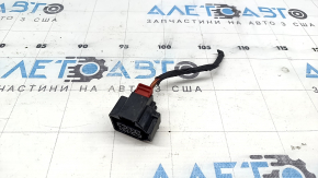 Фишка передней фары правая Audi Q3 83A 19-25 LED под signature drl, 5 пинов