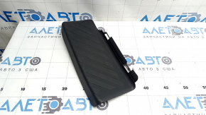 Площадка для отдыха ноги Audi Q3 83A 19-25 черная, потерта, царапины