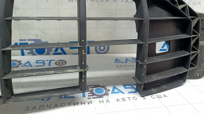 Каркас решетки радиатора grill Audi Q3 19-24 S-Line, сломаны крепления, трещина в каркасе