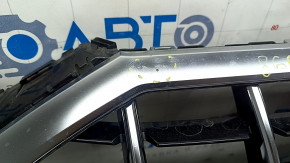 Решетка радиатора grill в сборе Audi Q3 83A 19-25 черный глянец с матовый хром, с эмблемой, песок, сколы