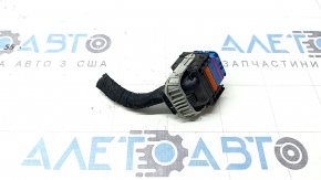 Фишка на блок ECU компьютер двигателя Audi A6 C8 19-20 3.0T синяя