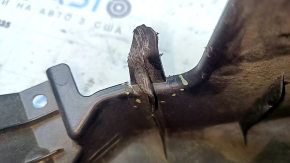 Защита заднего бампера правая Toyota Prius 50 16-22 примята, надорвана