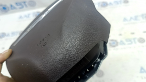 Подушка безопасности airbag в руль водительская Chrysler Pacifica 17-21 коричневая, потерта