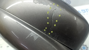 Зеркало боковое правое в сборе Chrysler Pacifica 17-20 5+2 пинов, подогрев, BSM, бежевое, трещина в корпусе, потерто
