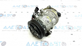 Compresorul de aer condiționat de la Audi A6 C8 19-25 3.0T este defect.
