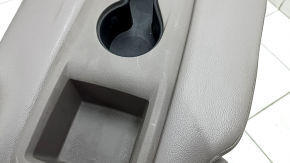 Задний ряд сидений 2 ряд центральное Chrysler Pacifica 17-20 механический, ткань, коричневая, под чистку, царапины на пластике
