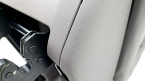 Задний ряд сидений 2 ряд центральное Chrysler Pacifica 17-20 механический, ткань, коричневая, под чистку, царапины на пластике