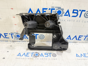 Крепление заднего бампера под фонарем правое Audi A6 C7 16-16 рест
