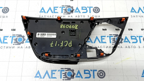 Sistemul multimedia și climatizarea de la Chrysler Pacifica 18-20 sunt uzate.