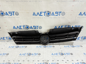 Решетка радиатора grill VW Jetta 11-14 USA без эмблемы
