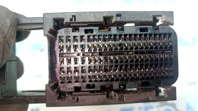 Фишка на блок ECU компьютер двигателя правая Audi Q3 83A 19-25 2.0T