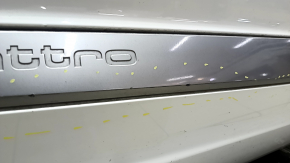 Дверь в сборе задняя правая Audi Q7 16-26 алюминий, keyless, тонировка, под шторку, накладка Quattro, белый LC9A, царапины, царапины на накладке