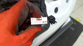 Дверь в сборе передняя правая Audi Q7 16-19 алюминий, keyless, белый LC9A, серый мат накладка