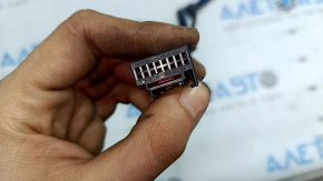 Ansamblu oglindă retrovizoare stânga pentru Audi Q7 16-19, 15+4 pini, încălzită, rabatabilă automat, semnalizator, antiorbire automată, cameră, BSM, alb, zgâriat