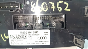 Управление климат-контролем заднего ряда Audi Q7 16-23 царапины