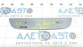 Накладка порога задняя правая наружная Mercedes W213 E 300/350 17-23 хром, царапины