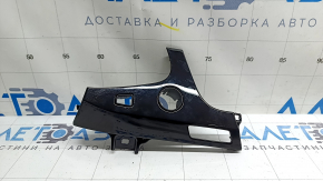 Inserție panou față dreapta șofer Audi Q7 16-19, negru lucios, zgârieturi