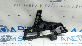 Вставка передней панели водительская правая Audi Q7 16-19 черный глянец, царапины