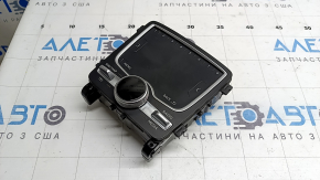 Панель управления MMI Audi Q7 16-18 царапины на хроме, потерта