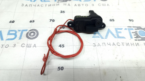 Замок лючка бензобака Audi Q3 83A 19-20