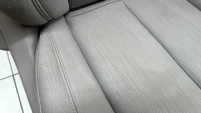 Пассажирское сиденье Chrysler Pacifica 17-20 без airbag, ткань коричневая, механическое, под чистку, потерто