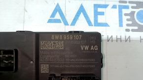 LIFTGATE CONTROL MODULE Audi Q7 16-17 сломаны крепления