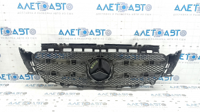 Решетка радиатора grill Mercedes W213 E 17-20 без камеры, AMG pkg, вздулся хром, тычки