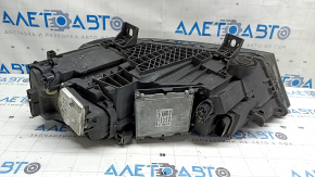 Фара передняя правая в сборе Audi Q7 16-19 LED, под полировку, скол
