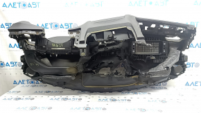 Торпедо передняя панель без AIRBAG Audi Q3 83A 19-25 черная, поплавлена, сломано крепление