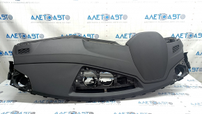 Торпедо передняя панель без AIRBAG Audi Q3 83A 19-25 черная, поплавлена, сломано крепление