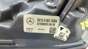 Фонарь правый Mercedes W213 E 17-20 царапины